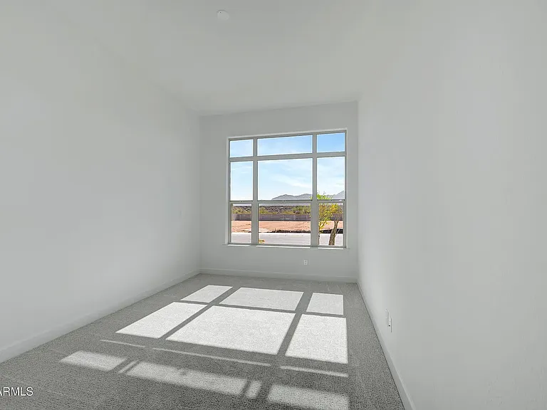 6823 N 190th Dr — Photo 16