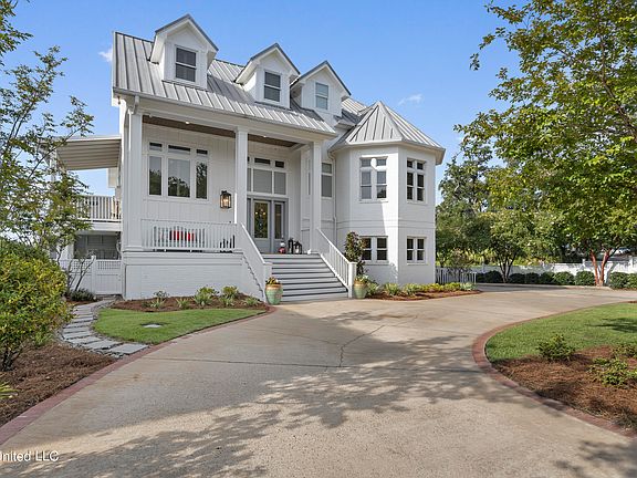 5th image of 109 Iberville Landing Dr