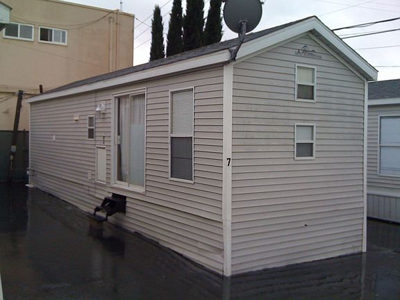 3rd image of 1410 N 10th St Spc 4