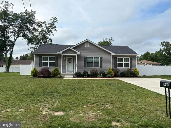 1030 Cambridge Pl, Vineland, NJ 08360