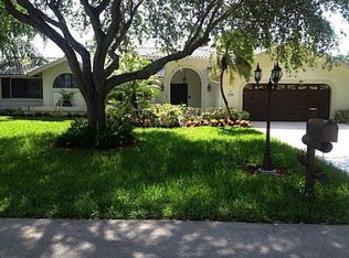 2759 Oak Tree Ln, Oakland Park, FL 33309