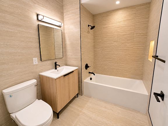3rd image of 449 Scotland Rd #5E