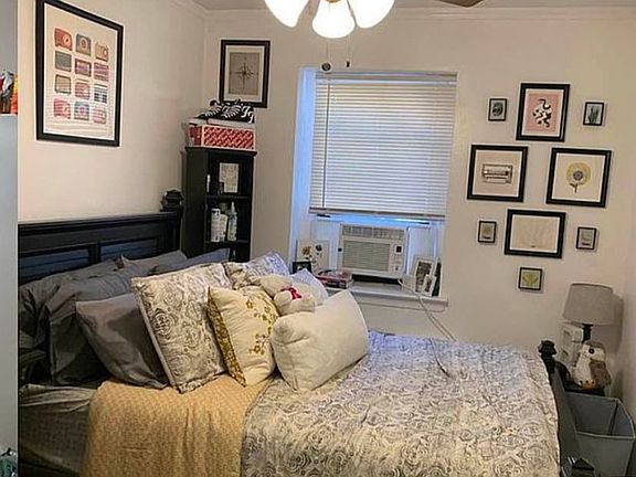 4th image of 3282 34th St #1