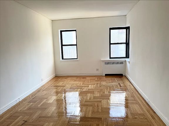 4th image of 2265 University Ave APT 3C