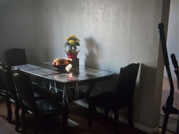 4th image of 320 N Park Vis #180