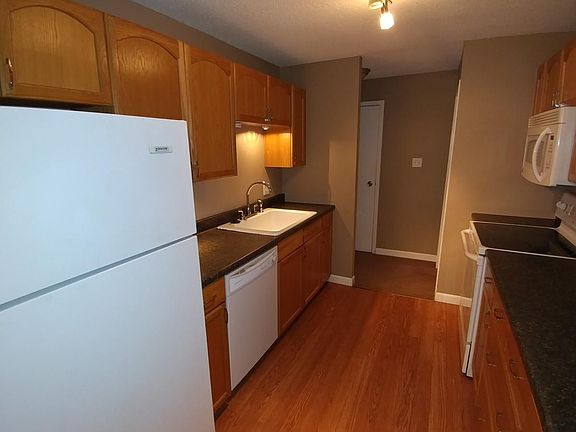 4th image of 2 Silvestri Cir Unit 21