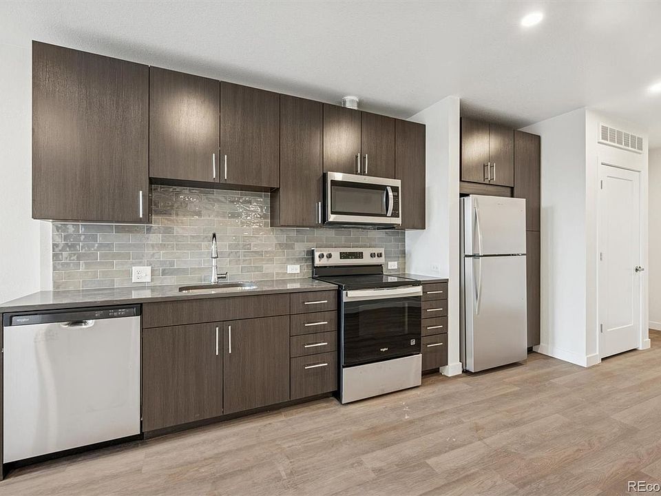 1st image of 639 29th St #209