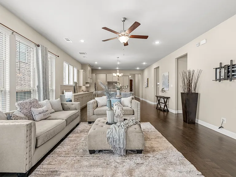 3404 Begonia Ln — Photo 6