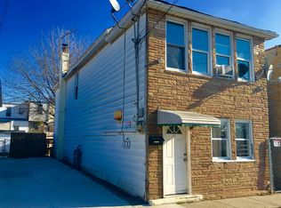 135 Piave Ave, Staten Island, NY 10305