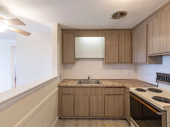 5th image of 40 Whitman Rd APT 2-1