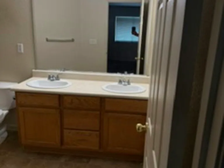 3947 W Delta Ave — Photo 3