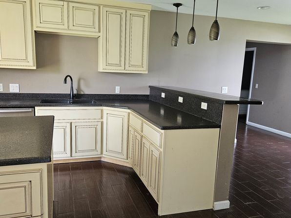 824 E 9th St, Rector, AR 72461