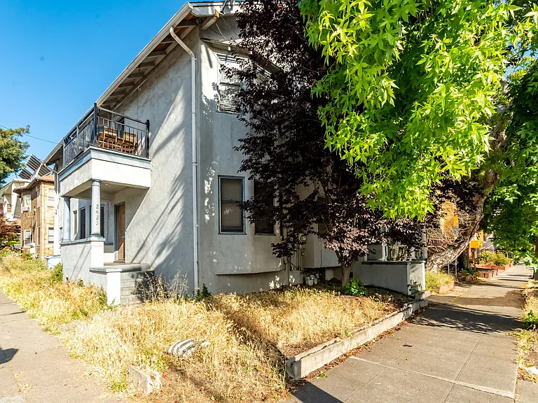 2427 Ellsworth St — Photo 131