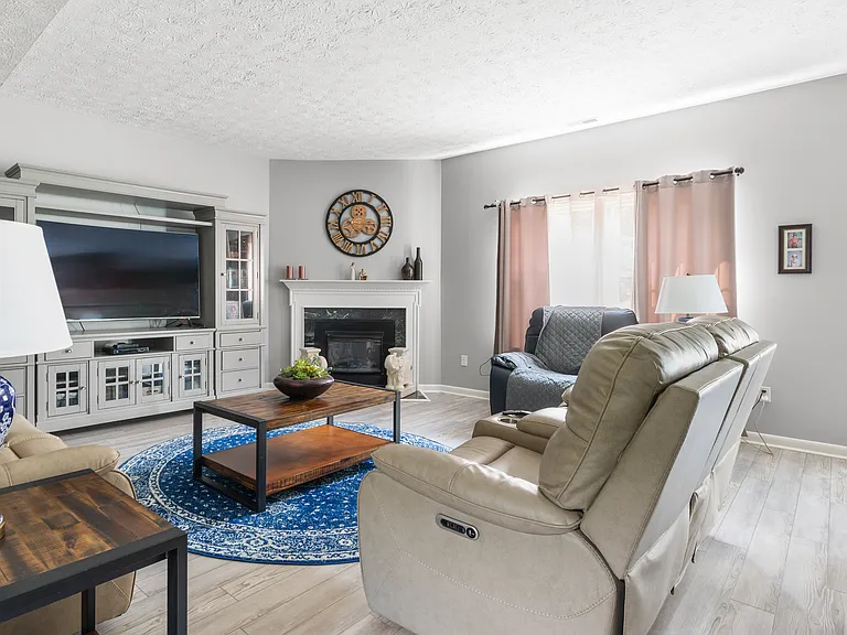 10007 Palmaire Pl — Photo 7