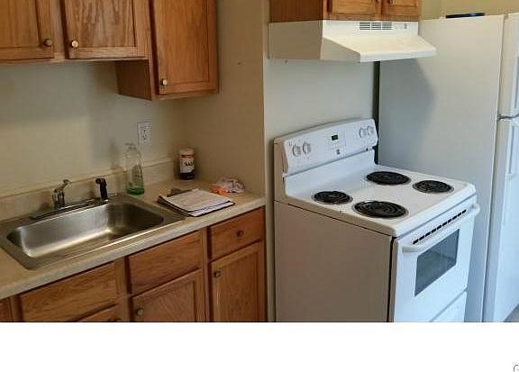 4th image of 633 N 6th St
