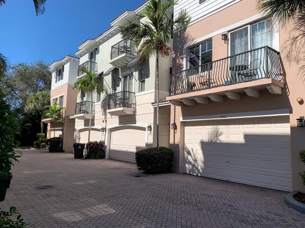 3803 NW 5th Ter, Boca Raton, FL 33431