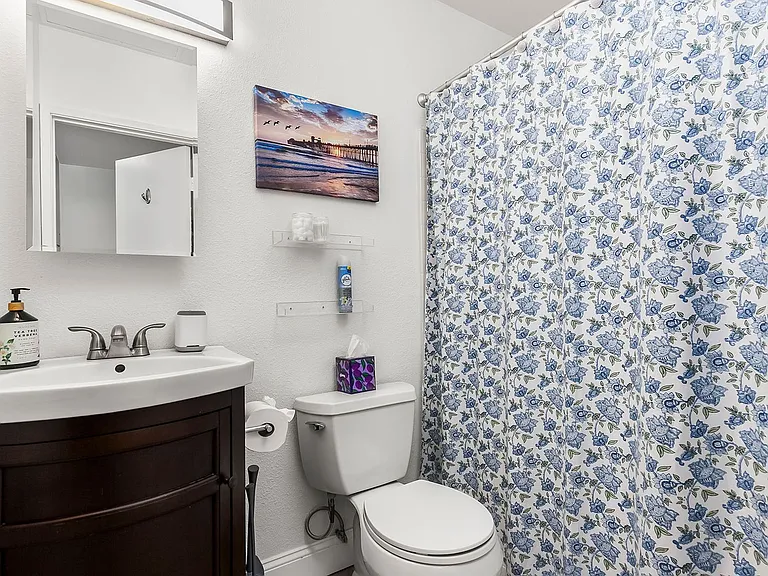 1311 Cave St #B — Photo 22