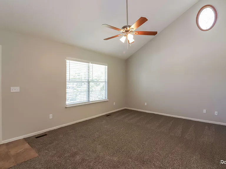 1507 Copeland Ln — Photo 5