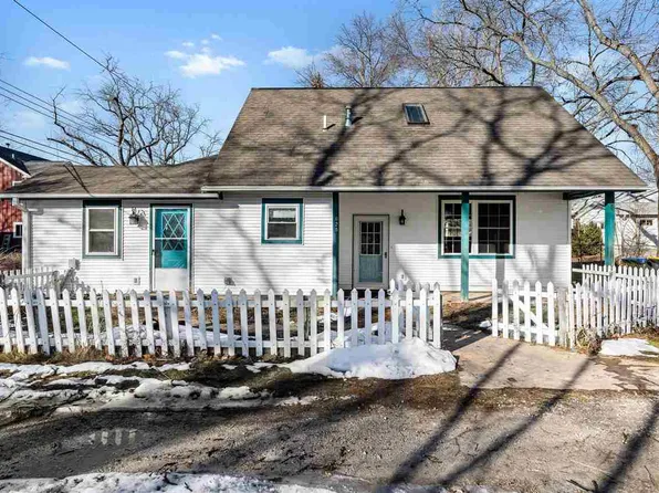 625 4th Ave, Iowa City, IA 52245