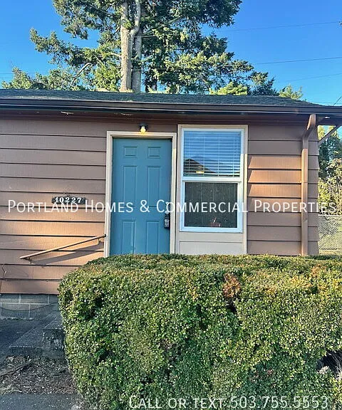 10227 NE Prescott St — Photo 1