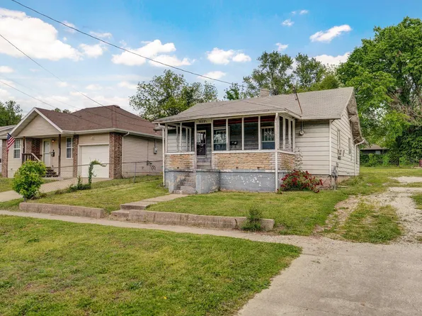2048 N Washington Avenue, Springfield, MO 65803