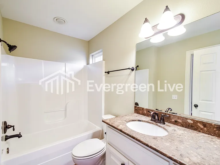 4162 W Bradstreet Ln — Photo 9