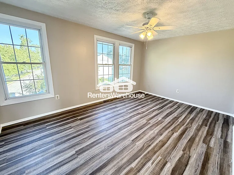 44 Running Brook Dr — Photo 12