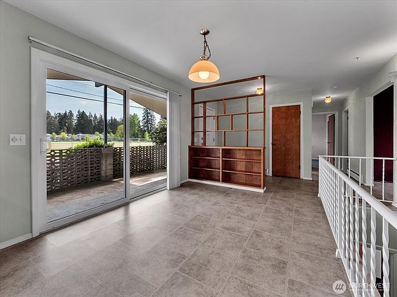 3rd image of 2316 Bowman Avenue NW