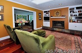 5th image of 28 Versaggi Dr