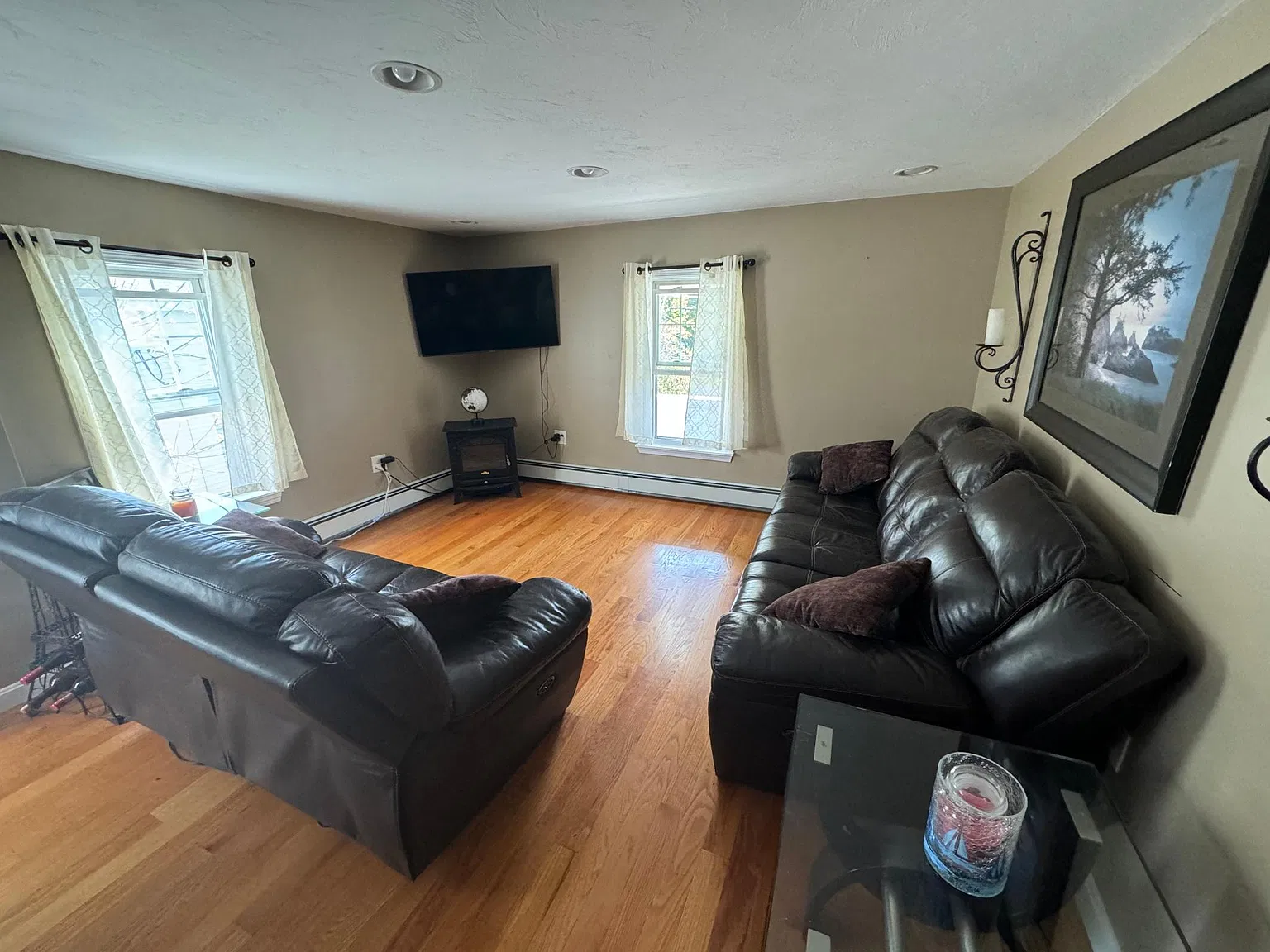 2 bed, $2,400 — Photo 2