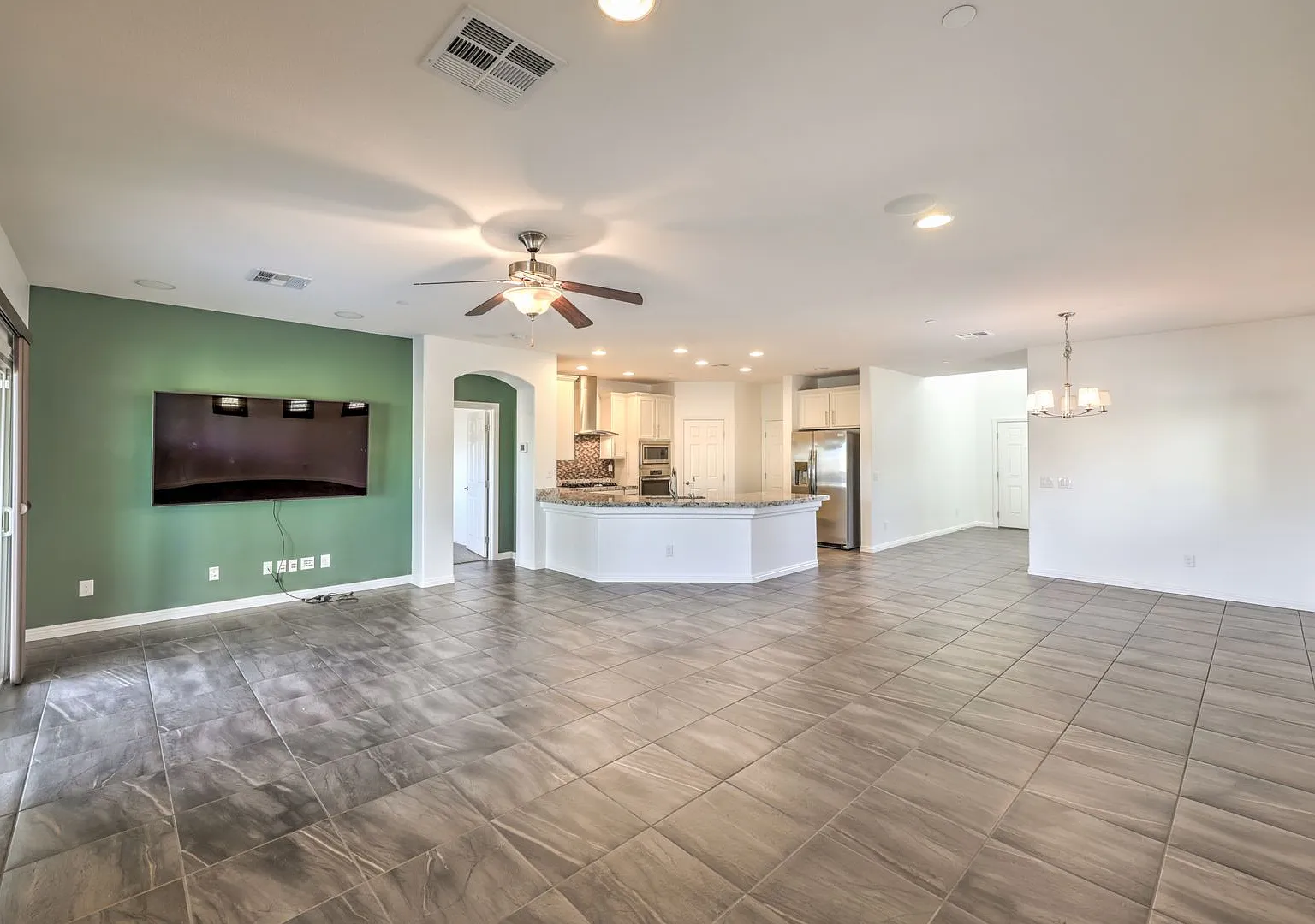 Beautiful Henderson Home For Rent. — Photo 4