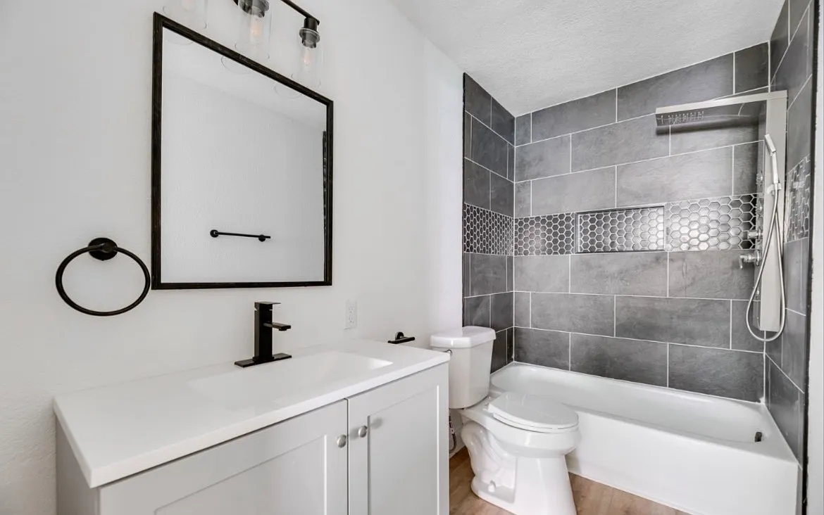 1 bed, 705 sqft, $900 — Photo 4