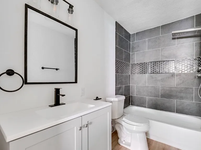 324 N Lakeview Dr #322.5 — Photo 4