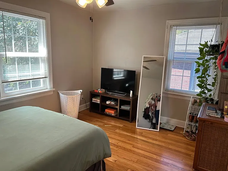 1112 Hilliard Ave #1 — Photo 8