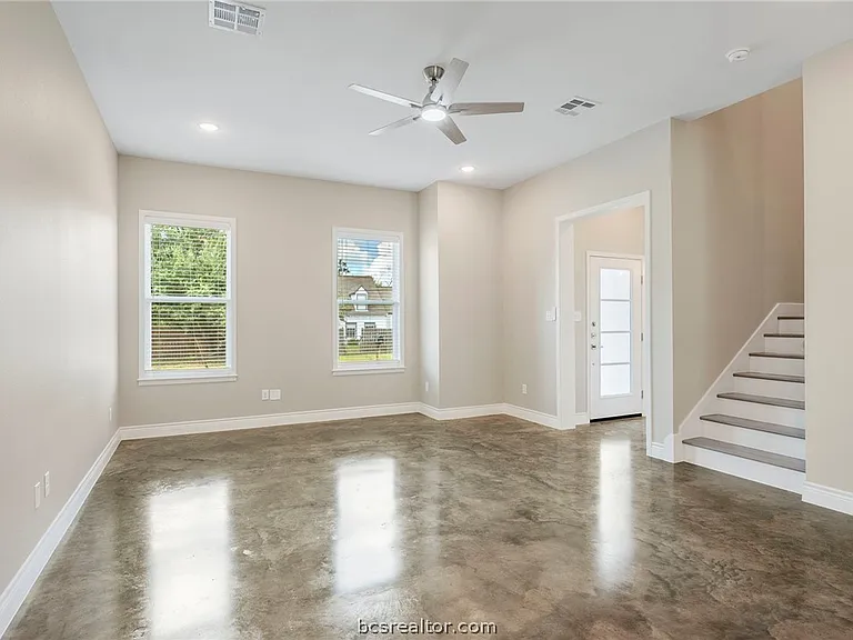 3213 Link St #112 — Photo 4