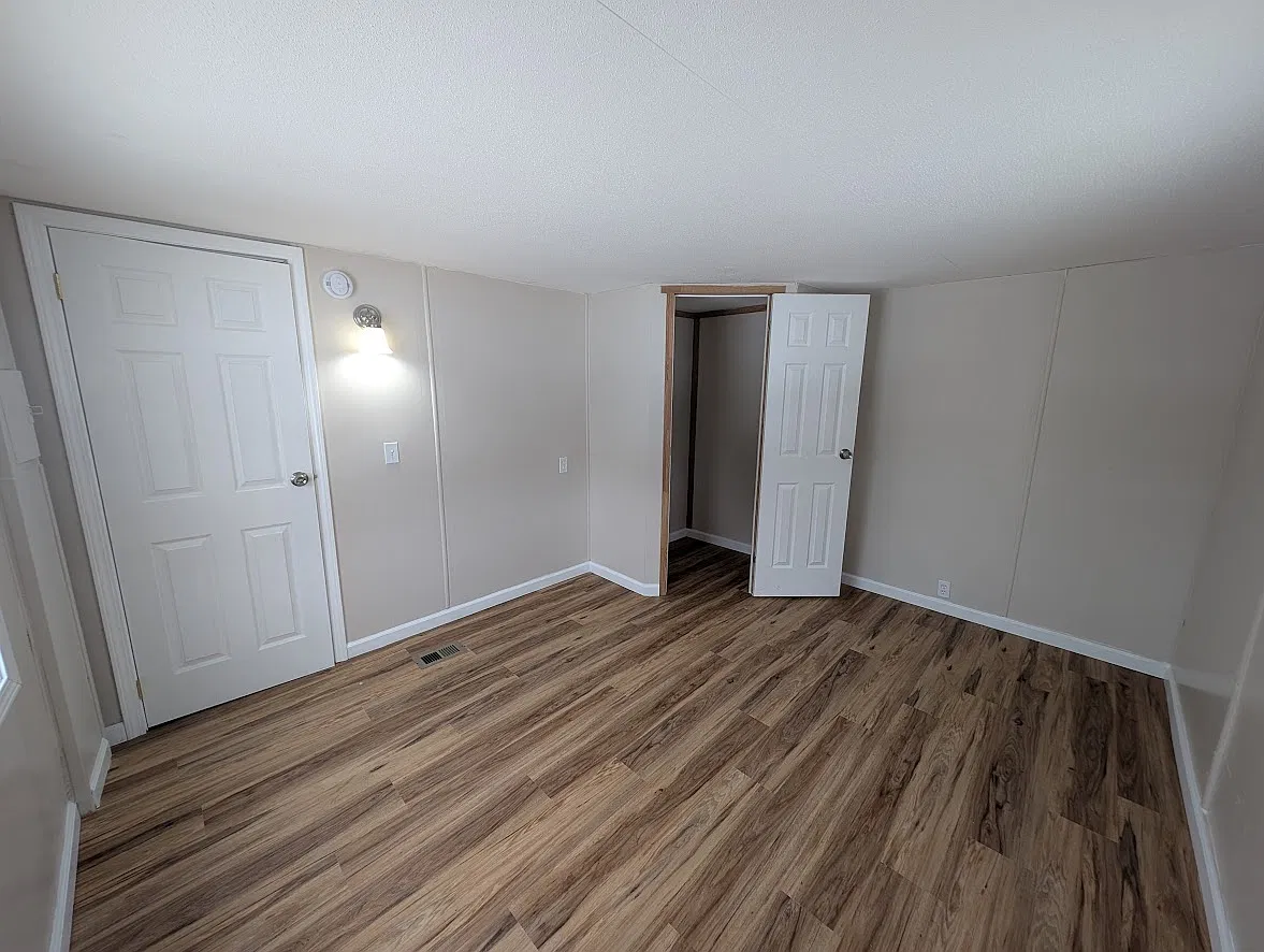 Oakwoods — Photo 4