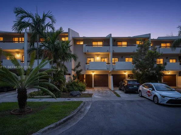 2525 NE 135th St, North Miami, FL 33181