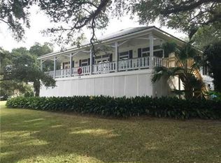 814 Lakeview Dr, Pascagoula, MS 39567