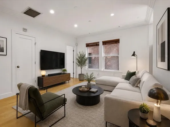 7 Stillman Pl #5, Boston, MA 02113