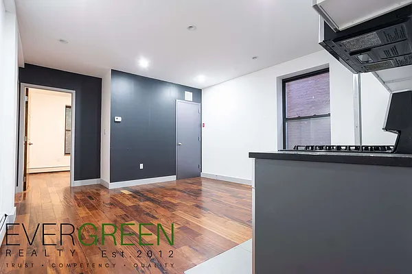 Rented by Pinn Realty | media 11