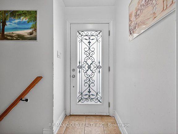 5th image of 3031 Lafontaine Rd