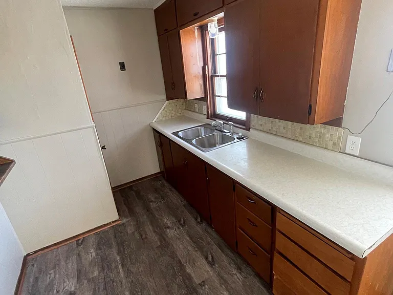1407 E Alturas Ave — Photo 7