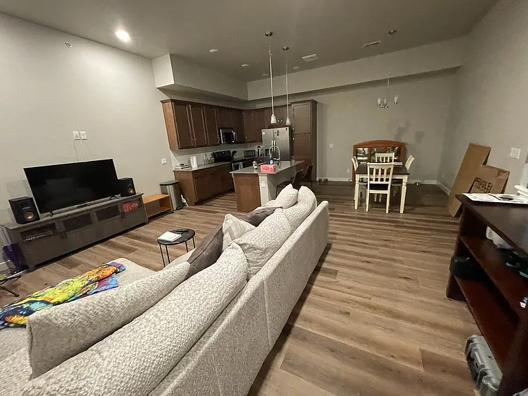 926 Schlagel St #5 — Photo 18