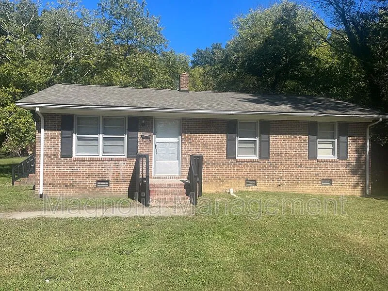 327 Davis St