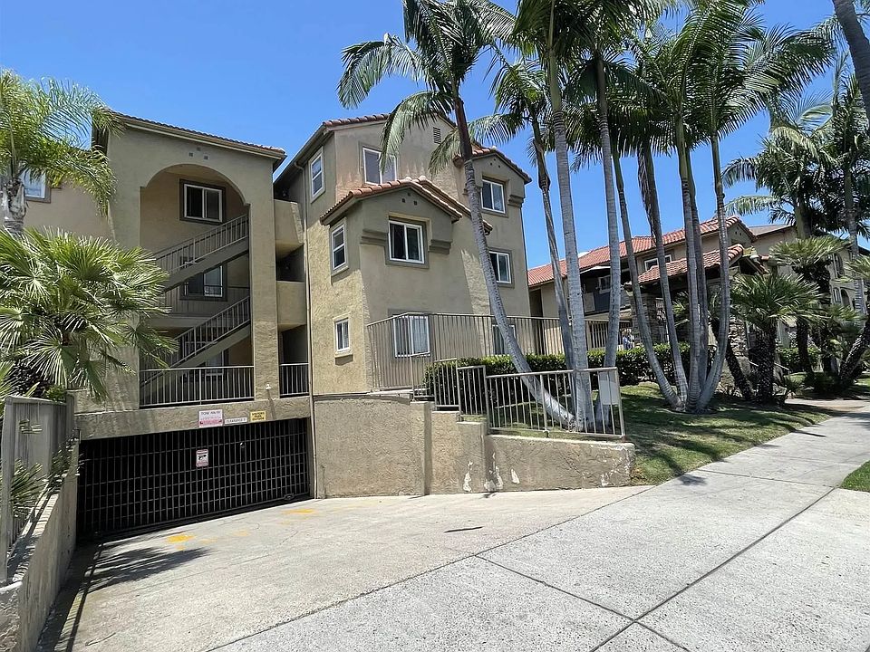 2nd image of 4222 Menlo Ave Unit 17