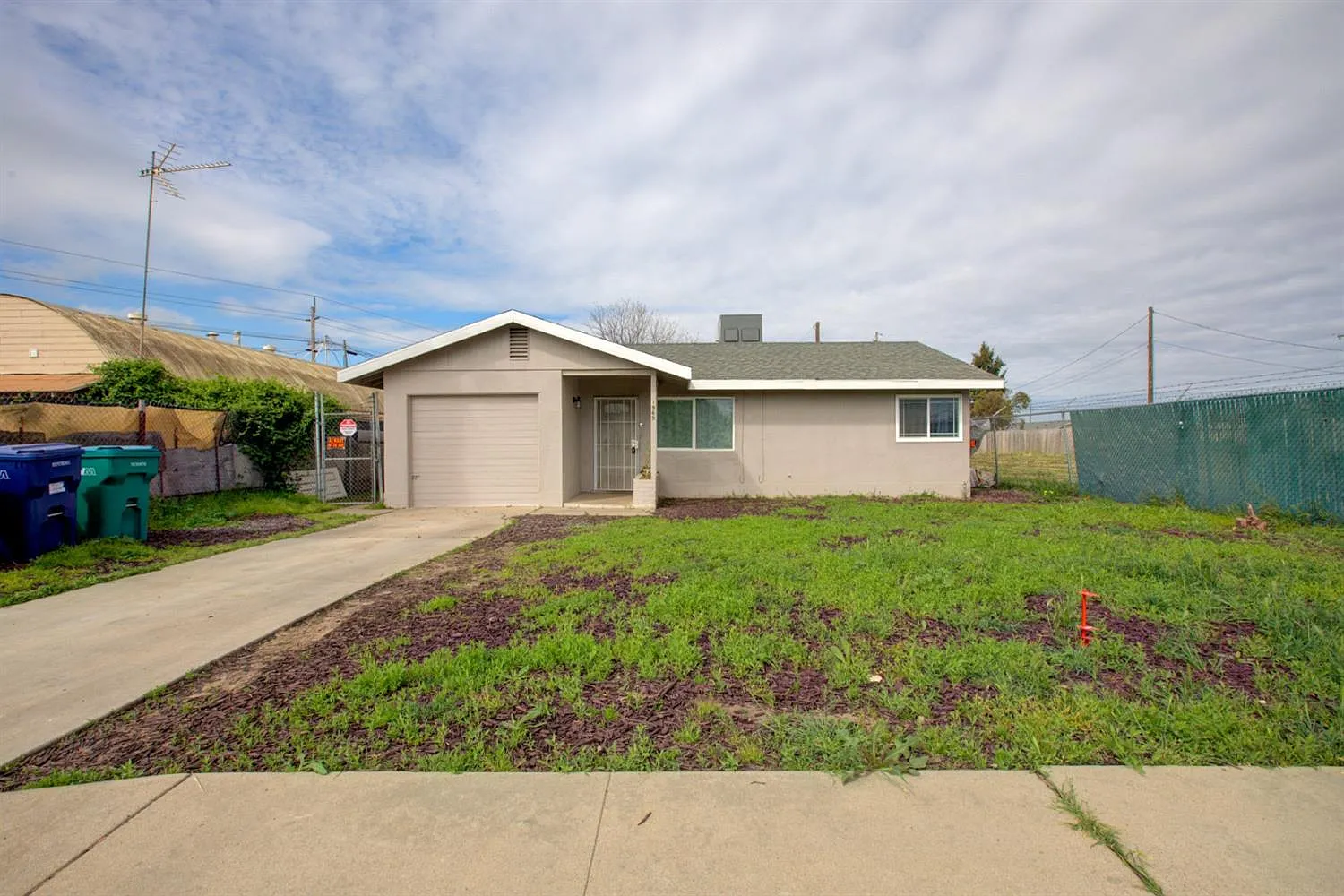 1969 Beachwood Dr photo 1