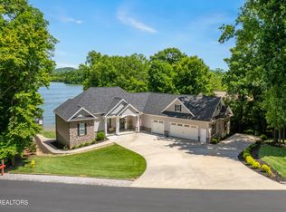 304 Cheestana Way, Loudon, TN 37774