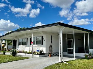 498 Driftwood Ln, Ellenton, FL 34222