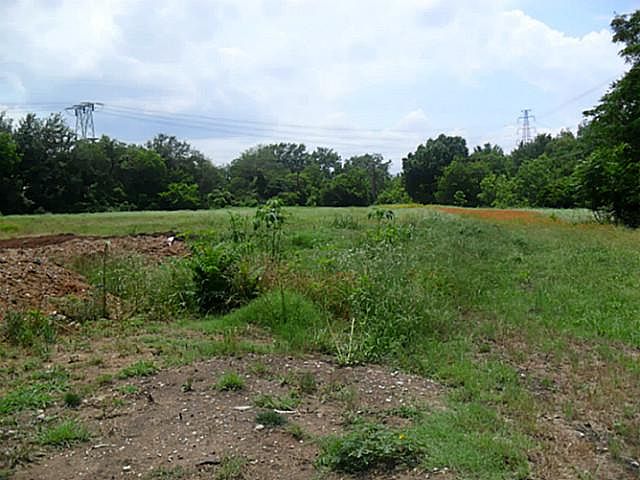 1st image of 3109 Jessie Bell Ln