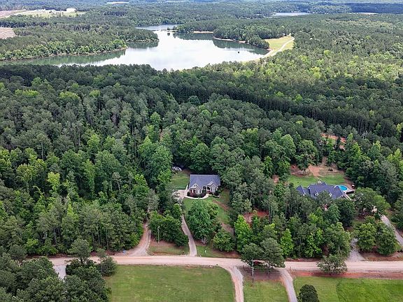2nd image of 172 Sam Solomon Rd
